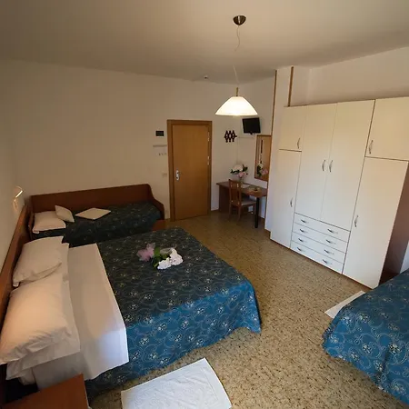 Hotel Lem-casadei 3*