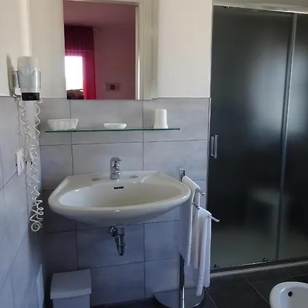 Hotell Lem-casadei 3*