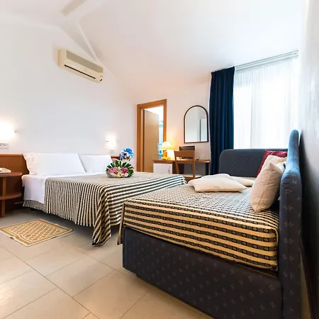 Szálloda Lem-casadei 3*