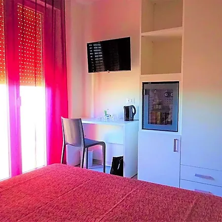 Hotel Lem-casadei 3*