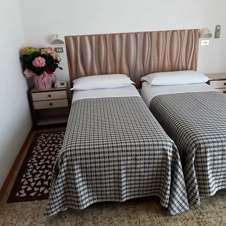 Lem-casadei 3* Cervia